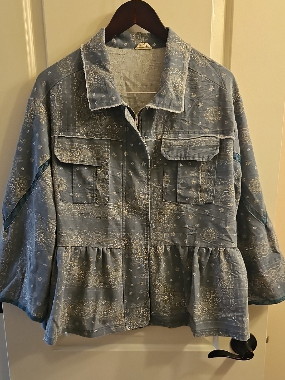 POL Paisley Raw Edge Shacket Jacket Boho Peplum Zip Front Blue, M - Picture 3 of 11